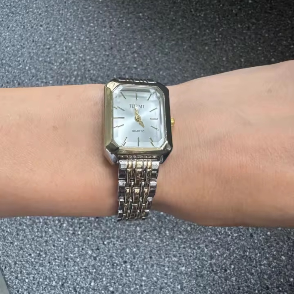 Women's Gold and Silver Watch
Quartz Watch – White Dial ✨ - Picture 15 of 17